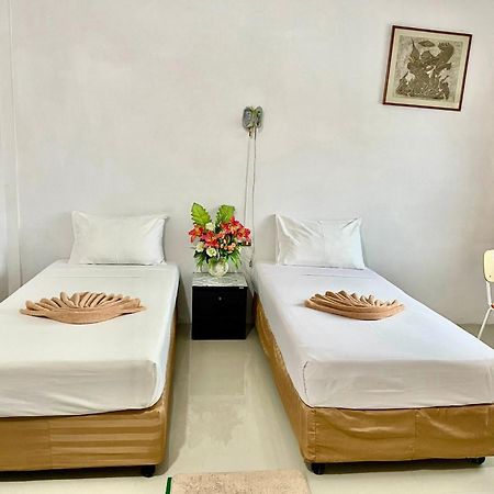 JJ Guesthouse Karon Extérieur photo